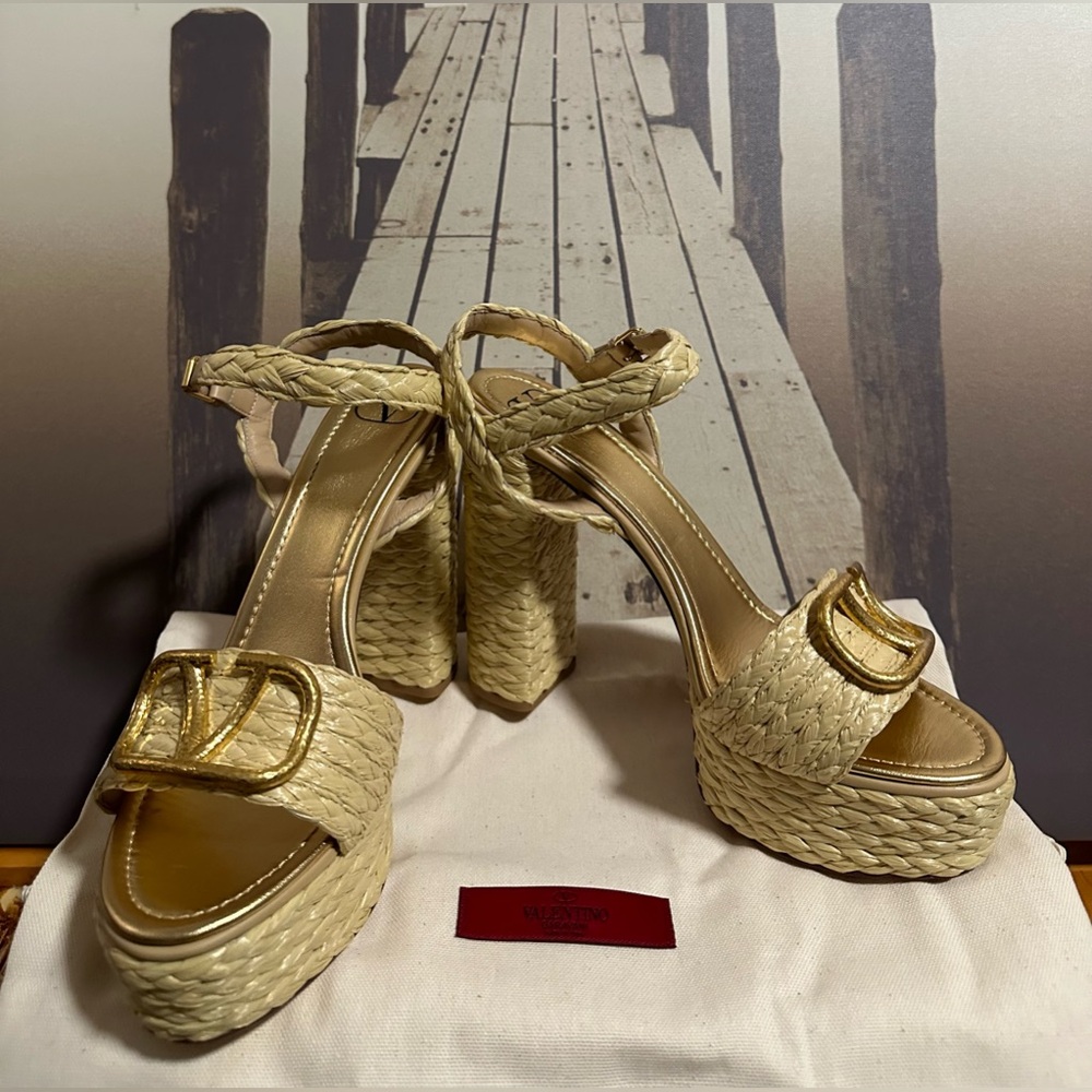 VALENTINO Rattan Platform Heels Size 10 (NEW)
